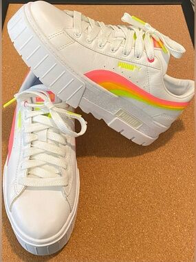 Puma Mayze Summer Squeeze Perforated Platform Sneakers Shoes Neon Size 9 NWOB